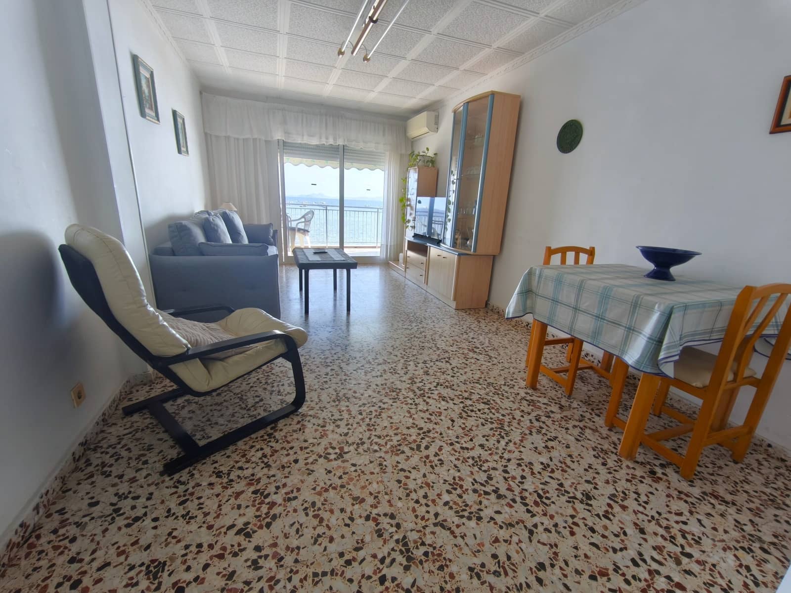 2 bedroom Beach Apartment for rent in Lo Pagan with garage - € 1,000 (Ref: 9872195)