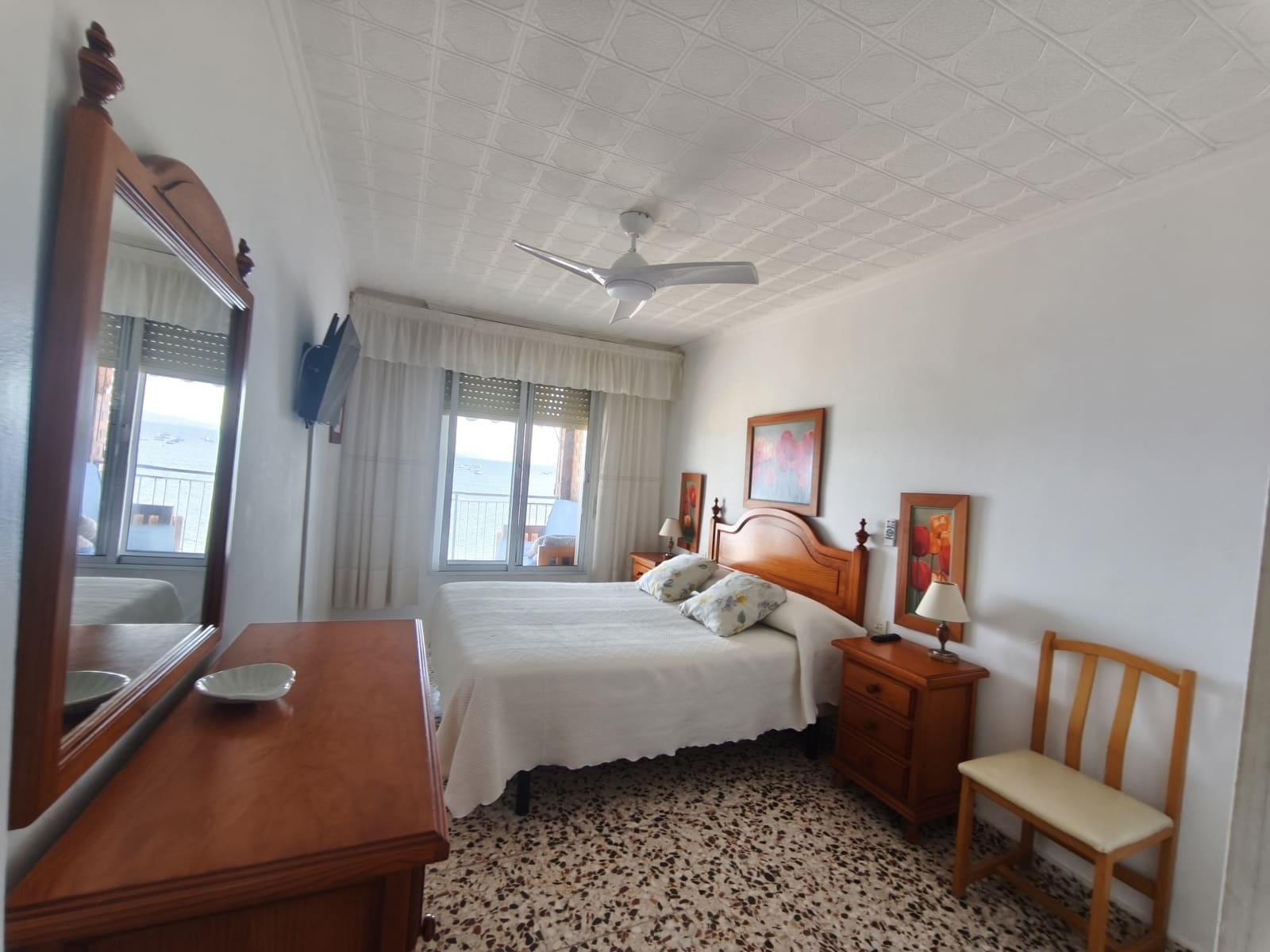 2 bedroom Beach Apartment for rent in Lo Pagan with garage - € 1,000 (Ref: 9872195)