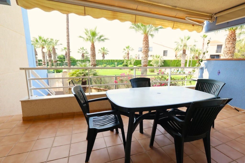 2 soverom Leilighet til leie i Dehesa de Campoamor med svømmebasseng garasje - € 945 (Ref: 9875648)