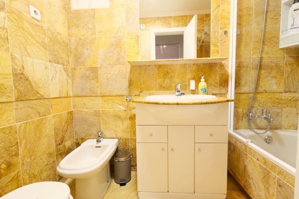 2 soverom Leilighet til leie i Dehesa de Campoamor med svømmebasseng garasje - € 945 (Ref: 9875648)