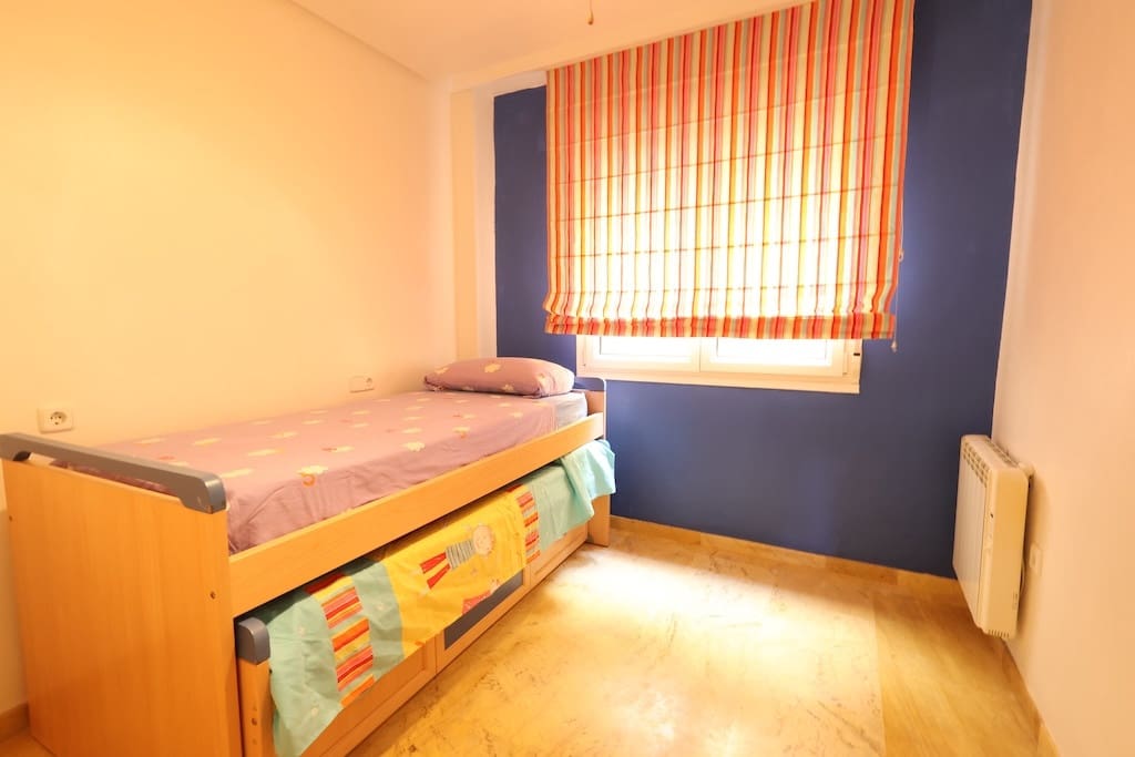 2 soverom Leilighet til leie i Dehesa de Campoamor med svømmebasseng garasje - € 945 (Ref: 9875648)