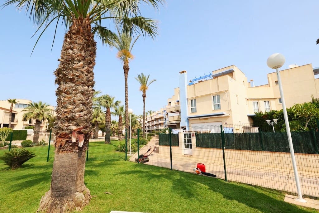 2 soverom Leilighet til leie i Dehesa de Campoamor med svømmebasseng garasje - € 945 (Ref: 9875648)