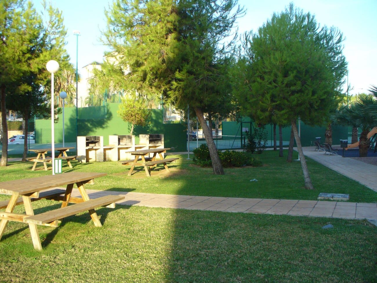 2 soverom Leilighet til leie i Dehesa de Campoamor med svømmebasseng garasje - € 945 (Ref: 9875648)