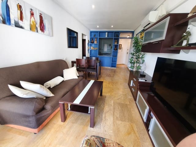 Appartement de 2 chambres à louer à Dehesa de Campoamor, Orihuela avec piscine garage - 900 € (Ref: 9875648)