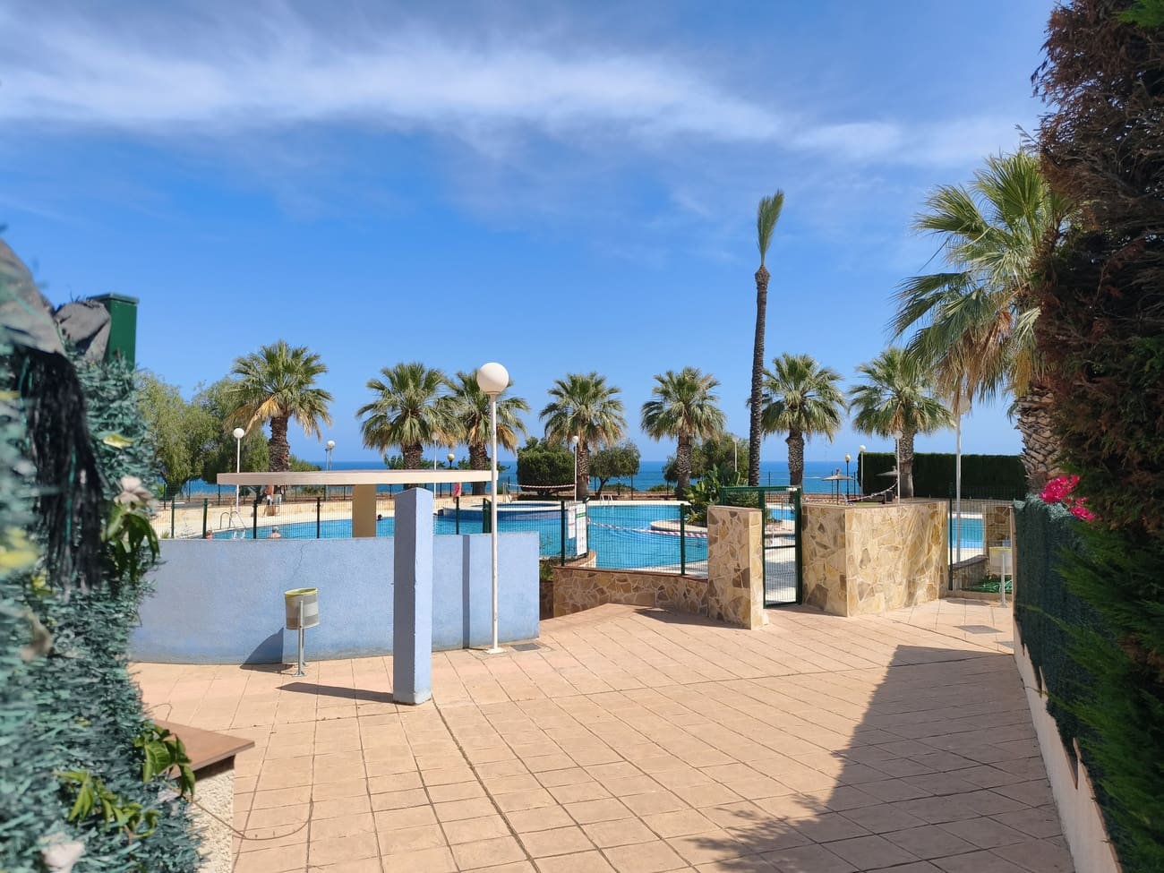 2 bedroom Apartment for rent in Orihuela Costa with pool garage - € 950 (Ref: 9875648)