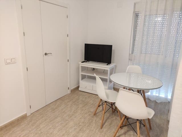 1 bedroom Studio for rent in Dehesa de Campoamor, Orihuela with garage - € 550 (Ref: 9877445)