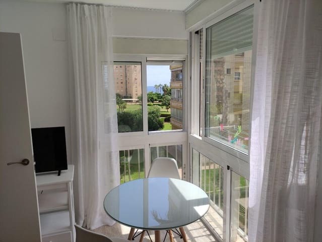 1 bedroom Studio for rent in Dehesa de Campoamor, Orihuela with garage - € 550 (Ref: 9877445)