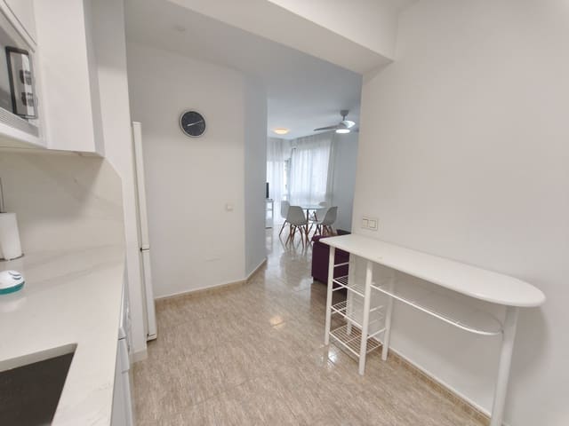 1 makuuhuone Yksiö vuokrattavana paikassa Dehesa de Campoamor, Orihuela mukana 
autotalli - 750 € (Ref: 9877445)