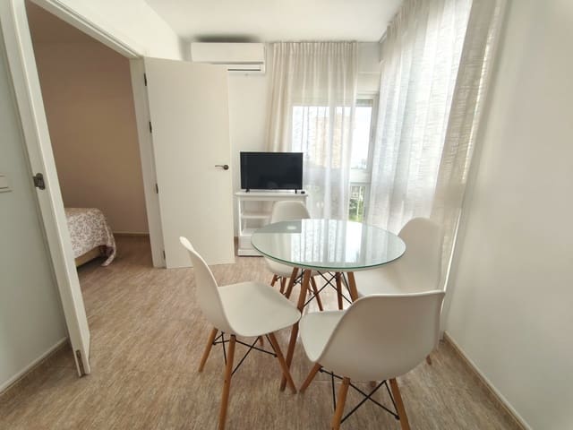 1 makuuhuone Yksiö vuokrattavana paikassa Dehesa de Campoamor, Orihuela mukana 
autotalli - 750 € (Ref: 9877445)