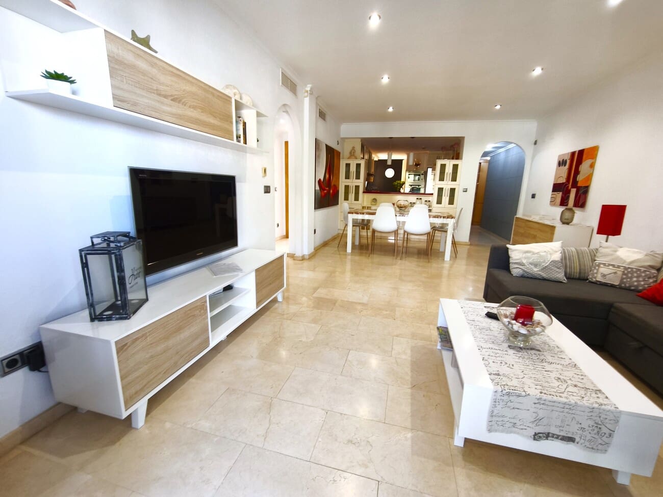 2 Zimmer Apartment zu vermieten in Dehesa de Campoamor mit Pool Garage - 1.500 € (Ref: 9883690)