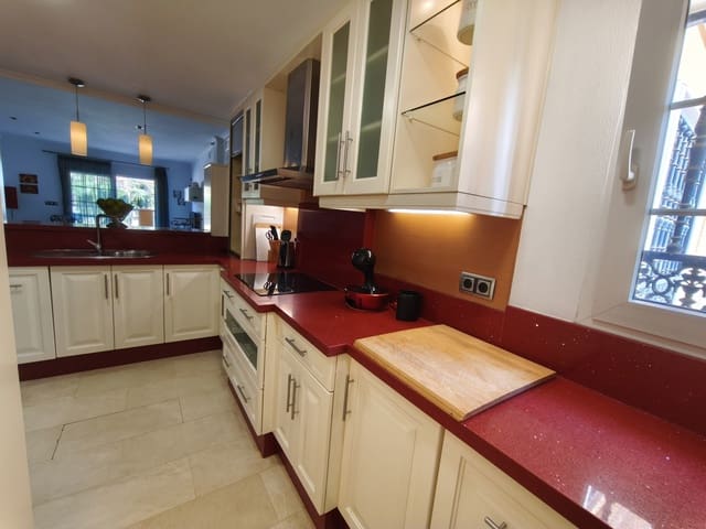 2 camera da letto Appartamento da affittare in Dehesa de Campoamor, Orihuela con piscina garage - 1.500 € (Rif: 9883690)