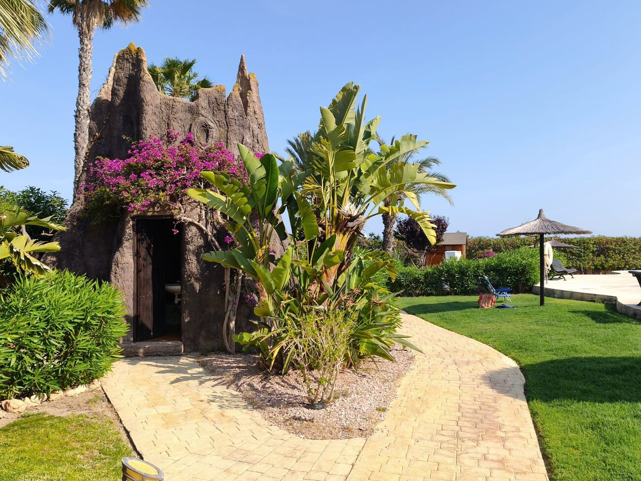 2 Zimmer Apartment zu vermieten in Dehesa de Campoamor mit Pool Garage - 1.500 € (Ref: 9883690)
