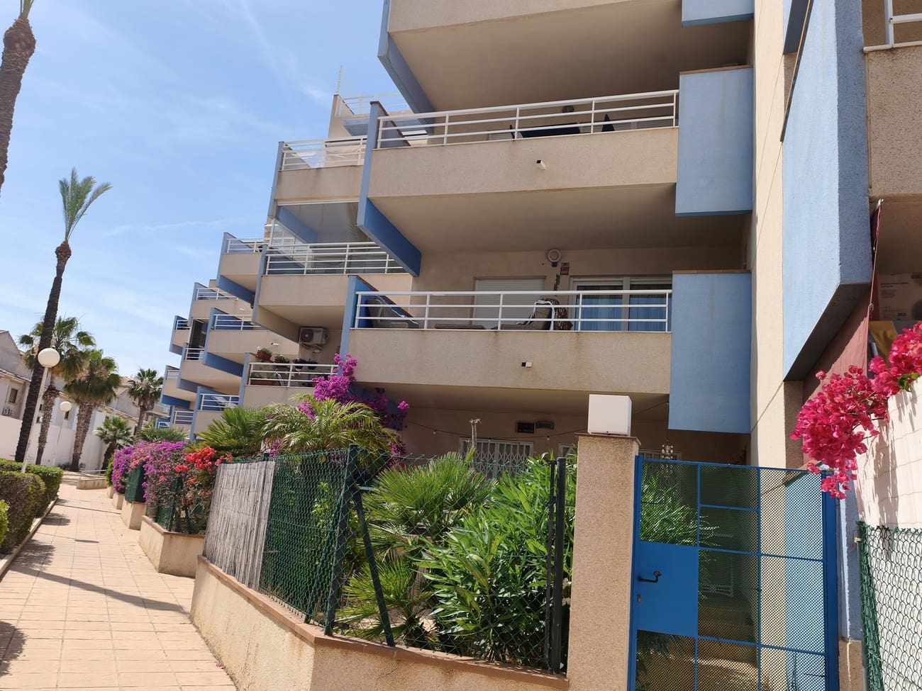2 soveværelse Lejlighed til leje i Dehesa de Campoamor med swimmingpool garage - € 950 (Ref: 9889440)