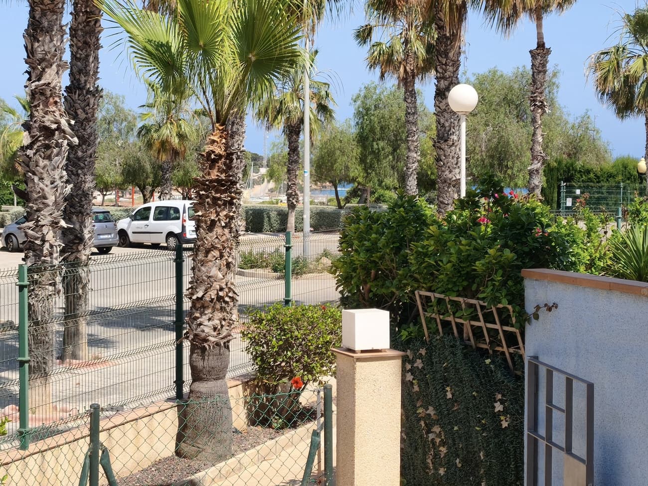 2 soveværelse Lejlighed til leje i Dehesa de Campoamor med swimmingpool garage - € 950 (Ref: 9889440)