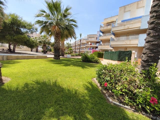 Appartement de 2 chambres à louer à Dehesa de Campoamor, Orihuela avec piscine garage - 950 € (Ref: 9889440)