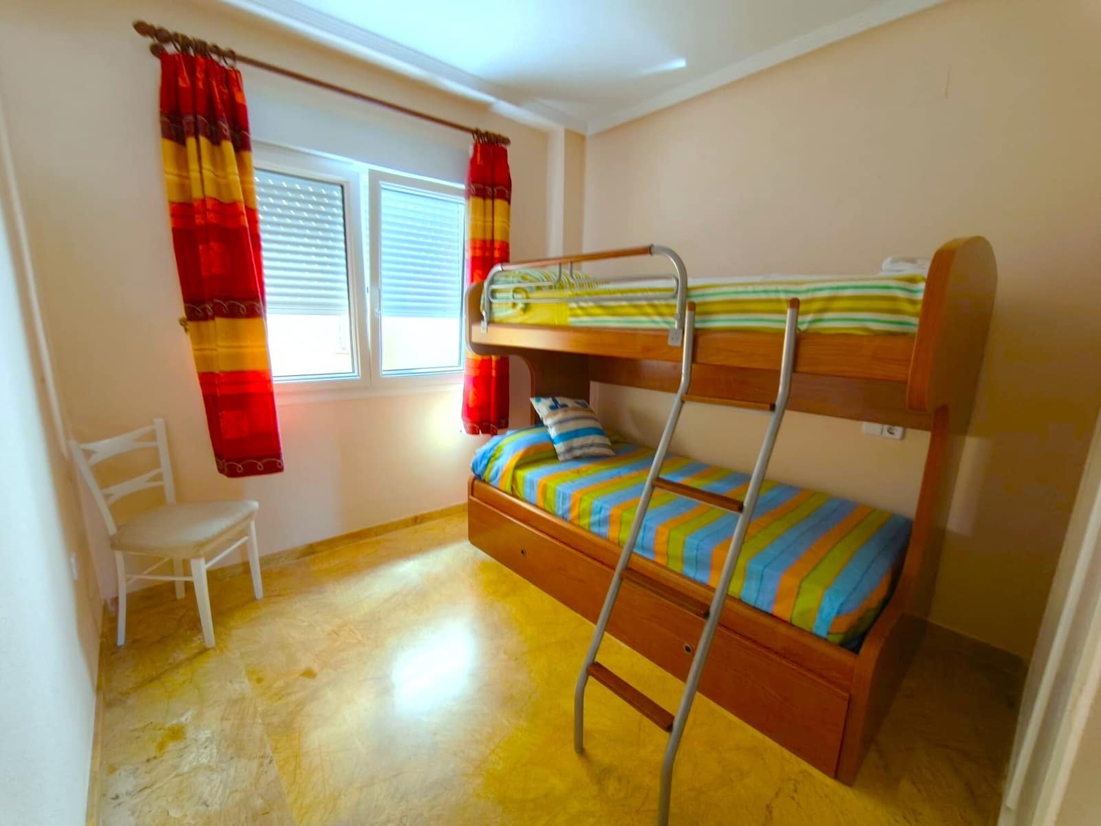 2 soveværelse Lejlighed til leje i Dehesa de Campoamor med swimmingpool garage - € 1.200 (Ref: 9889440)