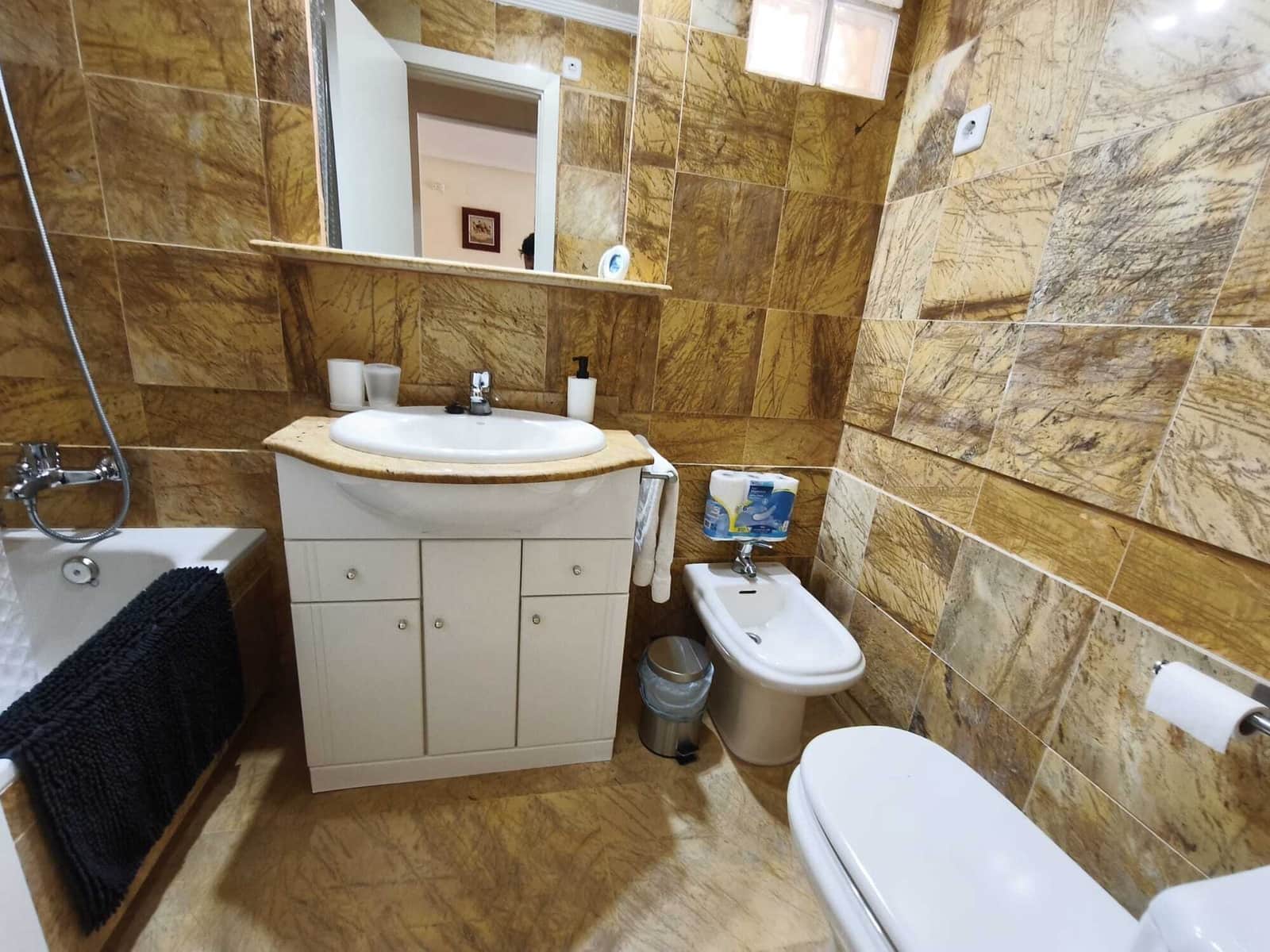 2 soveværelse Lejlighed til leje i Dehesa de Campoamor med swimmingpool garage - € 1.200 (Ref: 9889440)