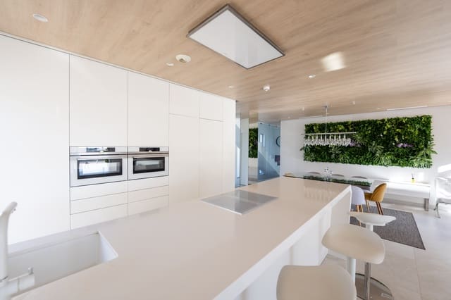4 sovrum Villa till salu i Aguamarina, Orihuela med pool garage - 1 890 000 € (Ref: 9889522)
