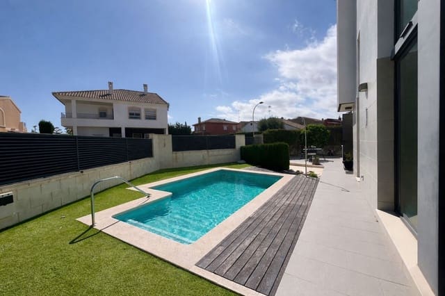 Chalet de 2 habitaciones en Santiago de la Ribera, San Javier en venta con piscina - 439.500 € (Ref: 9891631)