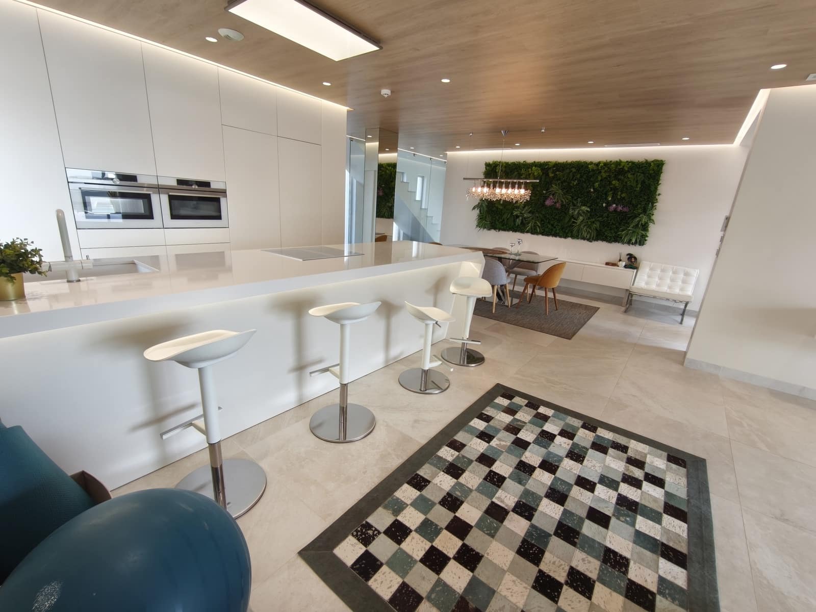 4 bedroom Villa for sale in Dehesa de Campoamor with pool garage - € 1,890,000 (Ref: 9917620)