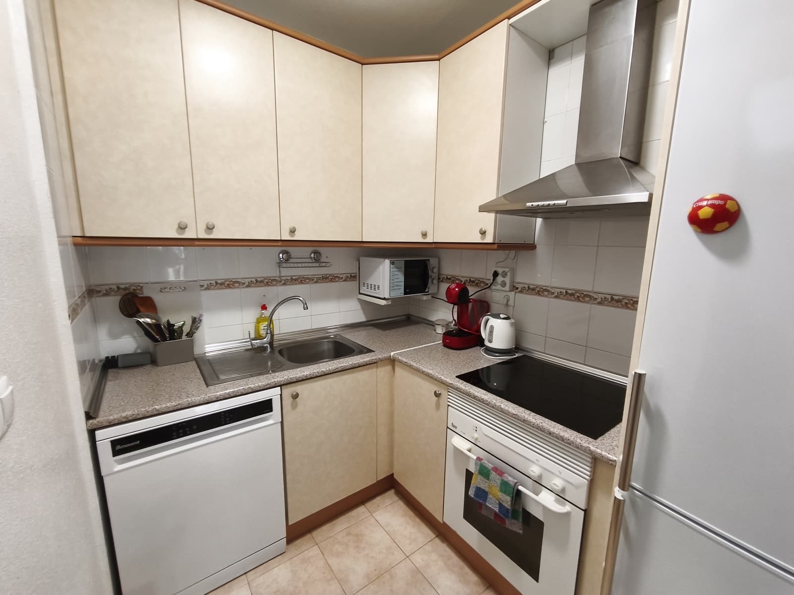 2 quarto Apartamento para arrendar em La Zenia com piscina - 990 € (Ref: 9931169)