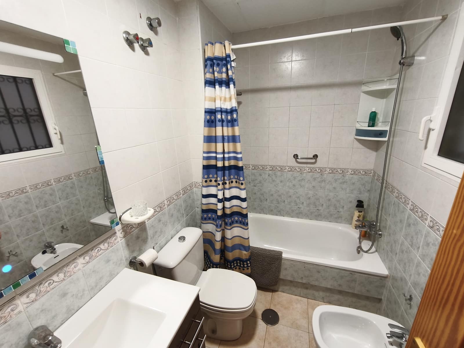 2 quarto Apartamento para arrendar em La Zenia com piscina - 990 € (Ref: 9931169)