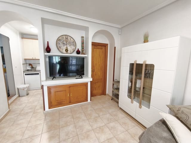 2 quarto Apartamento para arrendar em La Zenia, Orihuela com piscina - 990 € (Ref: 9931169)