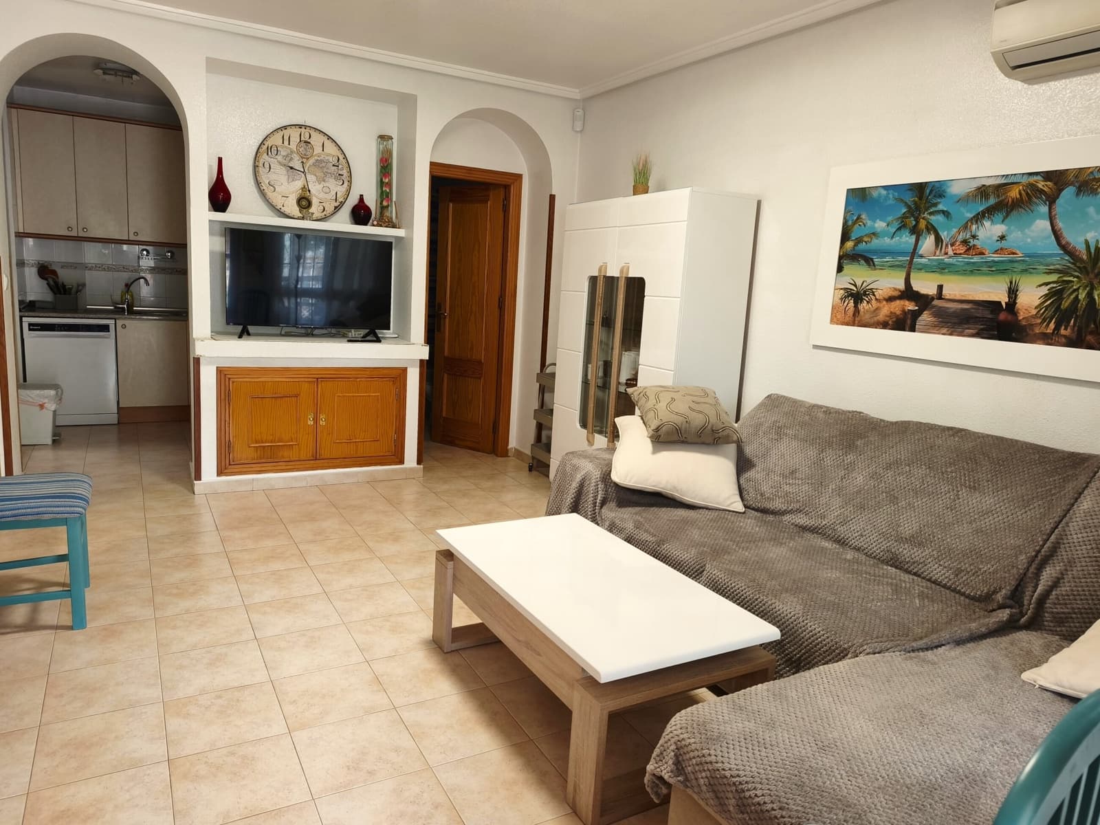 2 quarto Apartamento para arrendar em La Zenia com piscina - 990 € (Ref: 9931169)