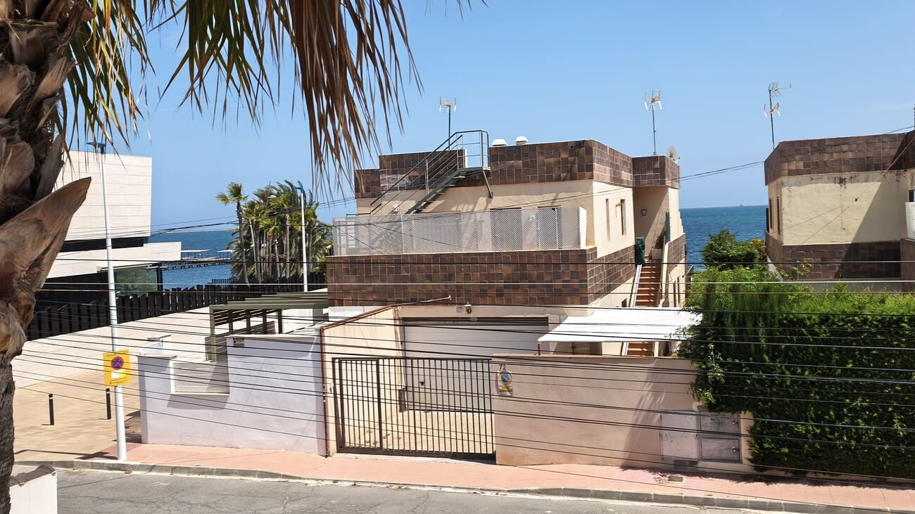2 bedroom Penthouse for rent in Santiago de la Ribera with garage - € 1,000 (Ref: 9935093)