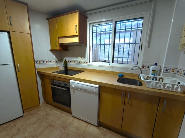 2 quarto Apartamento para arrendar em Dehesa de Campoamor, Orihuela com piscina garagem - 850 € (Ref: 9935296)