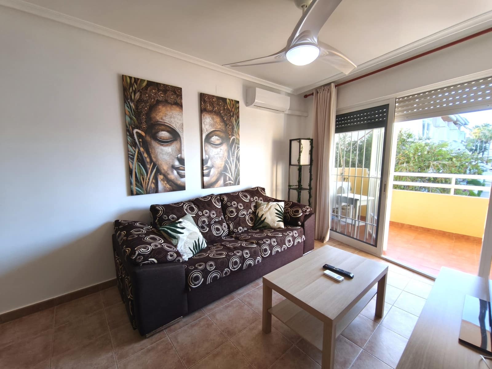 2 bedroom Apartment for rent in Dehesa de Campoamor with pool garage - € 850 (Ref: 9935296)