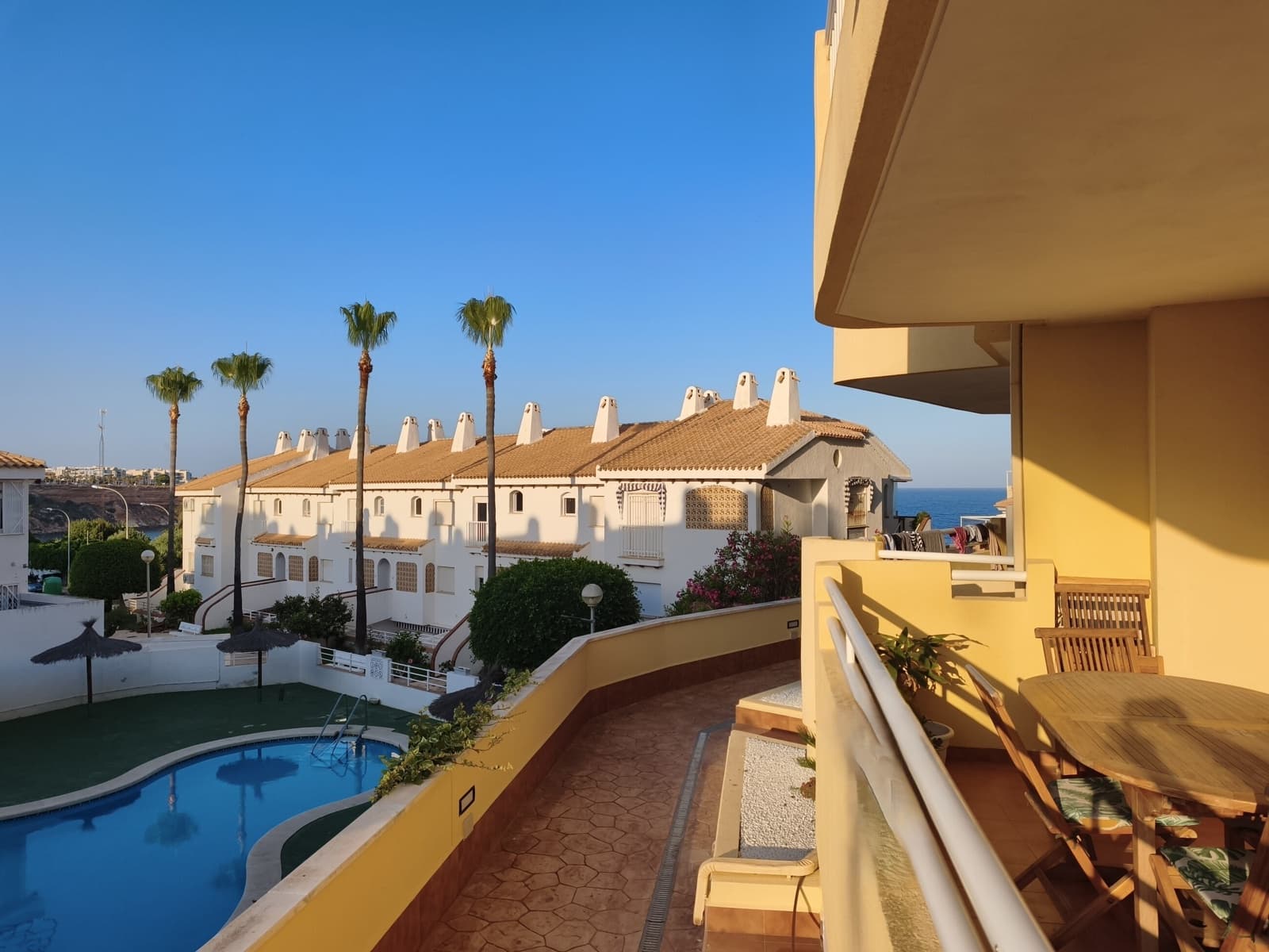 2 bedroom Apartment for rent in Dehesa de Campoamor with pool garage - € 850 (Ref: 9935296)