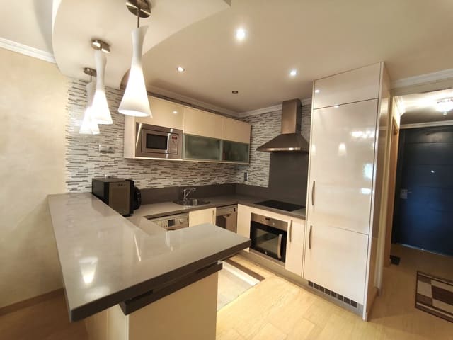 2 soveværelse Lejlighed til salg i Dehesa de Campoamor, Orihuela med swimmingpool garage - € 230.000 (Ref: 9939196)