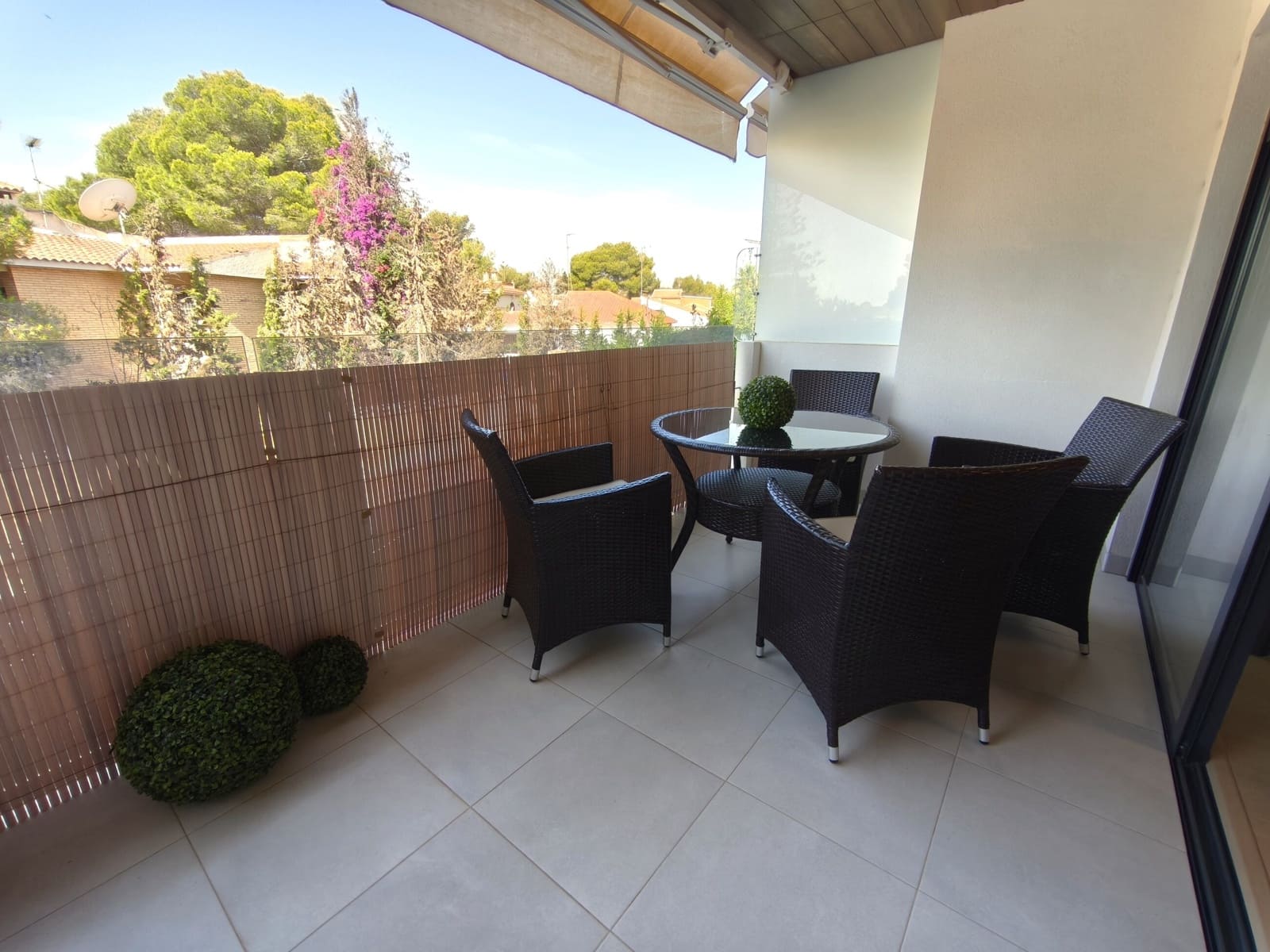 Apartamento de 2 habitaciones en Dehesa de Campoamor en venta con piscina garaje - 230.000 € (Ref: 9939196)