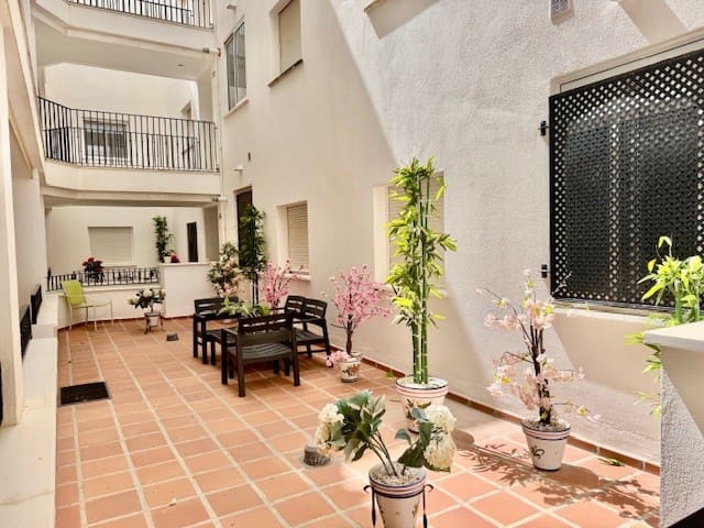 Apartamento de 2 habitaciones en Hacienda Riquelme en venta con piscina garaje - 165.000 € (Ref: 9979225)