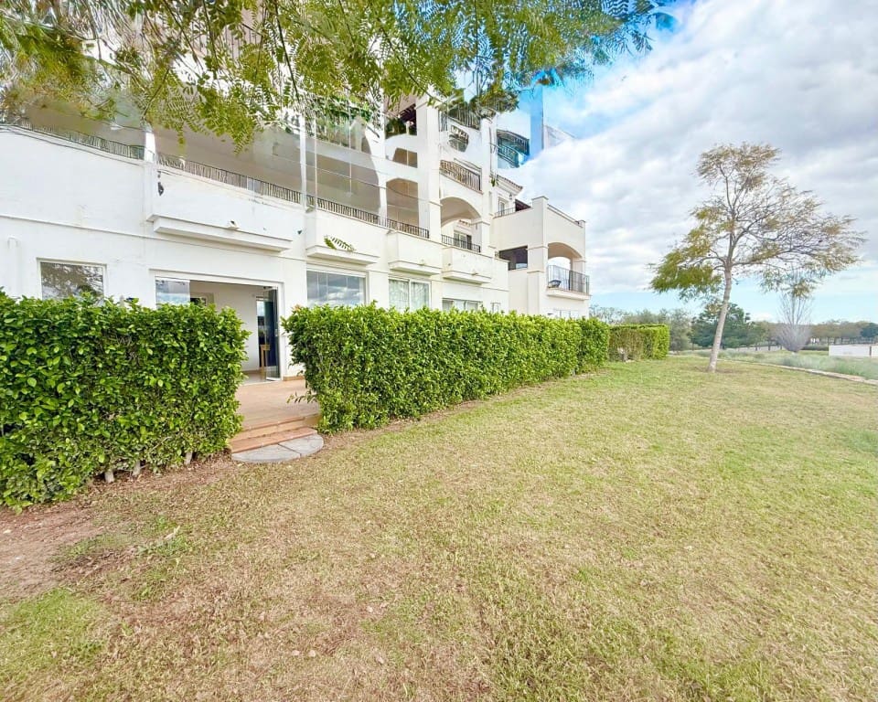 Apartamento de 2 habitaciones en Hacienda Riquelme en venta con piscina garaje - 165.000 € (Ref: 9979225)