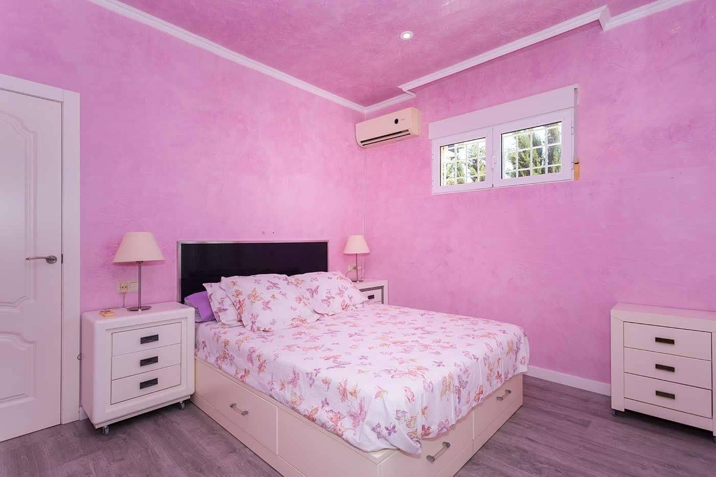 5 slaapkamer Villa te huur in Cabo Roig met zwembad garage - € 2.800 (Ref: 9989446)