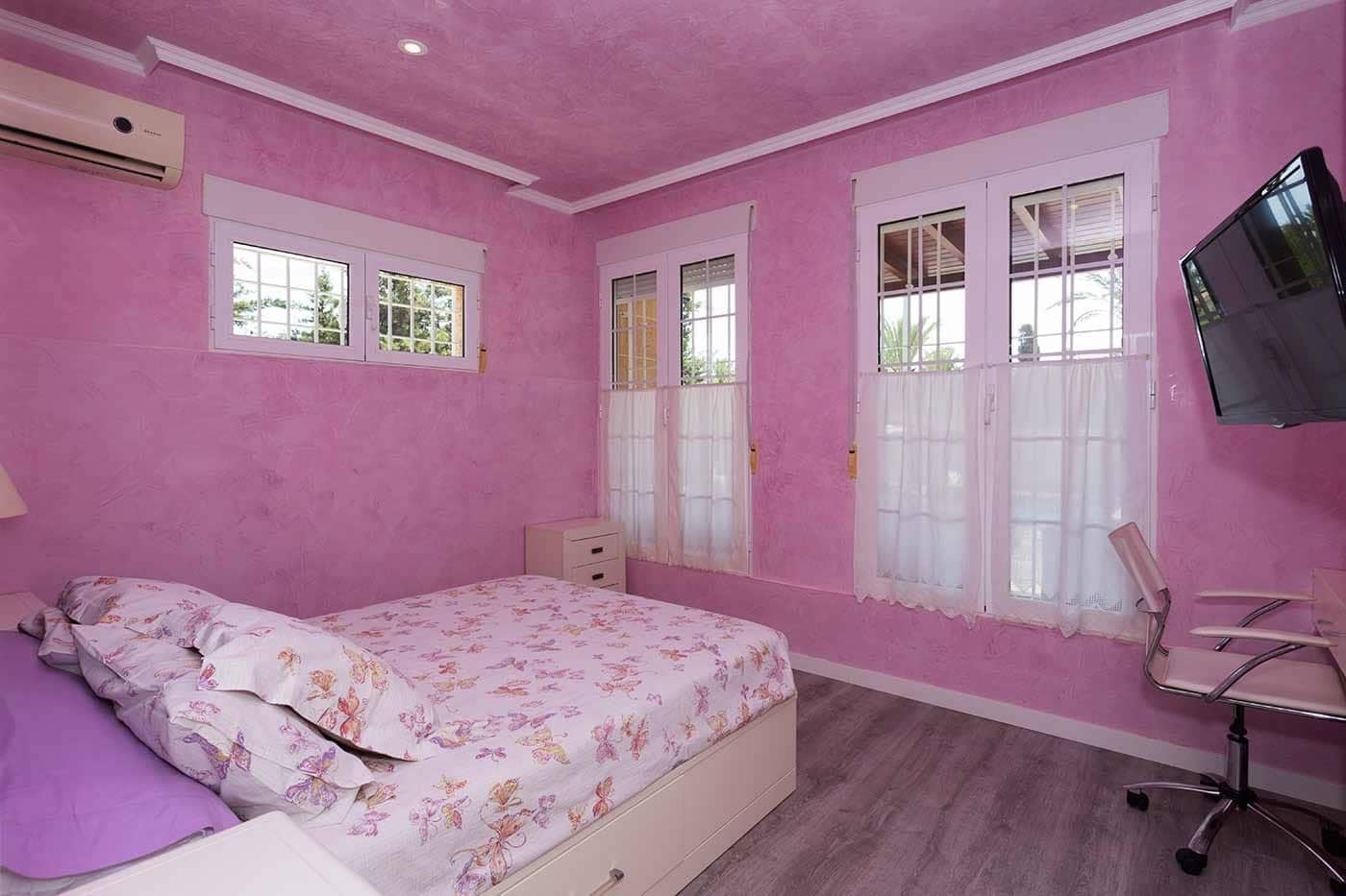 5 slaapkamer Villa te huur in Cabo Roig met zwembad garage - € 2.800 (Ref: 9989446)
