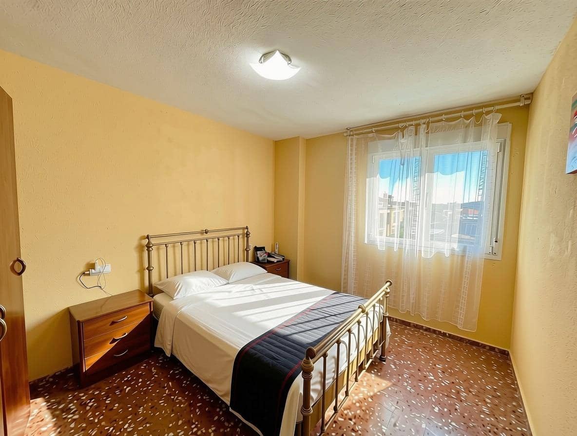 Apartamento de 4 habitaciones en San Pedro del Pinatar en venta - 155.000 € (Ref: 9996367)