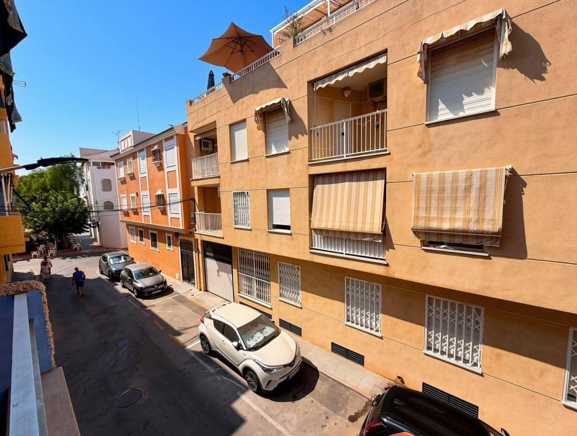 Apartamento de 4 habitaciones en San Pedro del Pinatar en venta - 155.000 € (Ref: 9996367)