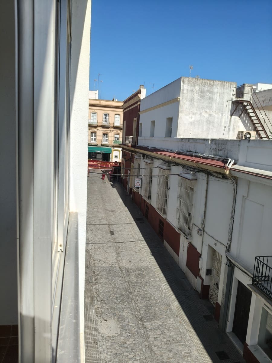 5 bedroom Flat for sale in San Fernando - € 295,000 (Ref: 9830344)