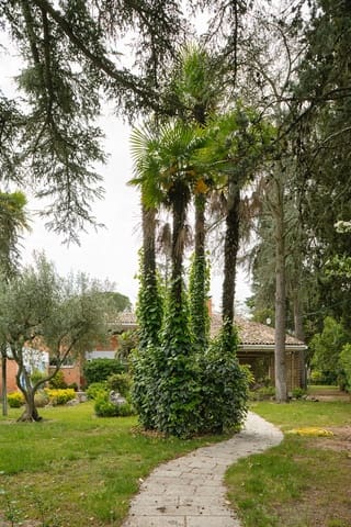 Chalet de 9 habitaciones en Moncloa - Aravaca, Madrid ciudad en venta con piscina garaje - 3.150.000 € (Ref: 9834194)