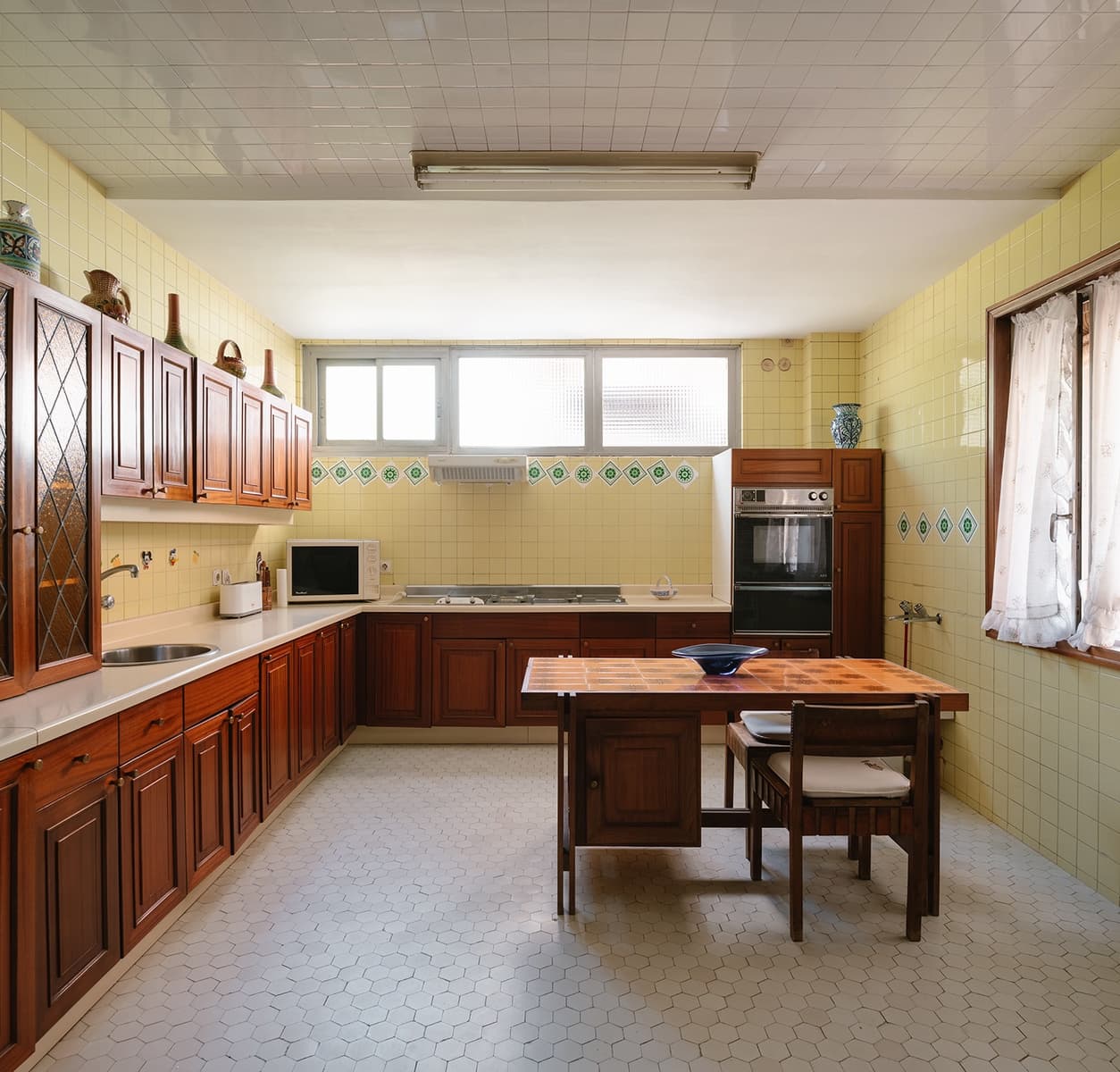 9 bedroom Villa for sale in Madrid city with pool garage - € 3,150,000 (Ref: 9834194)