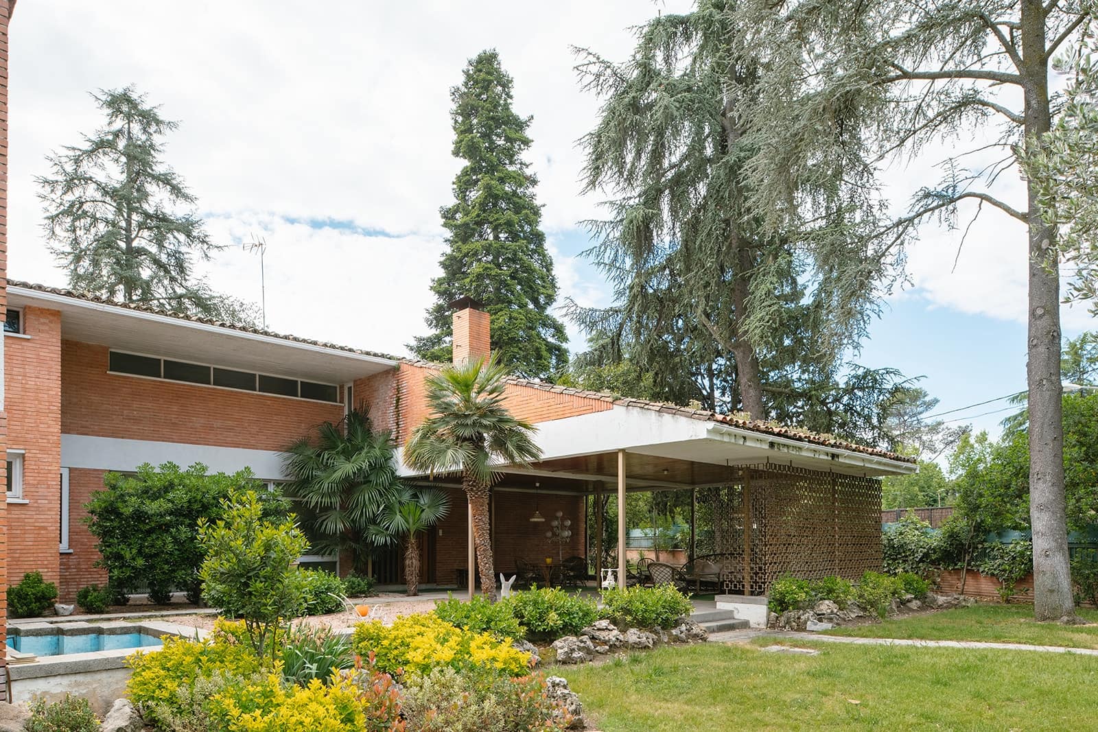 9 bedroom Villa for sale in Madrid city with pool garage - € 3,150,000 (Ref: 9834194)