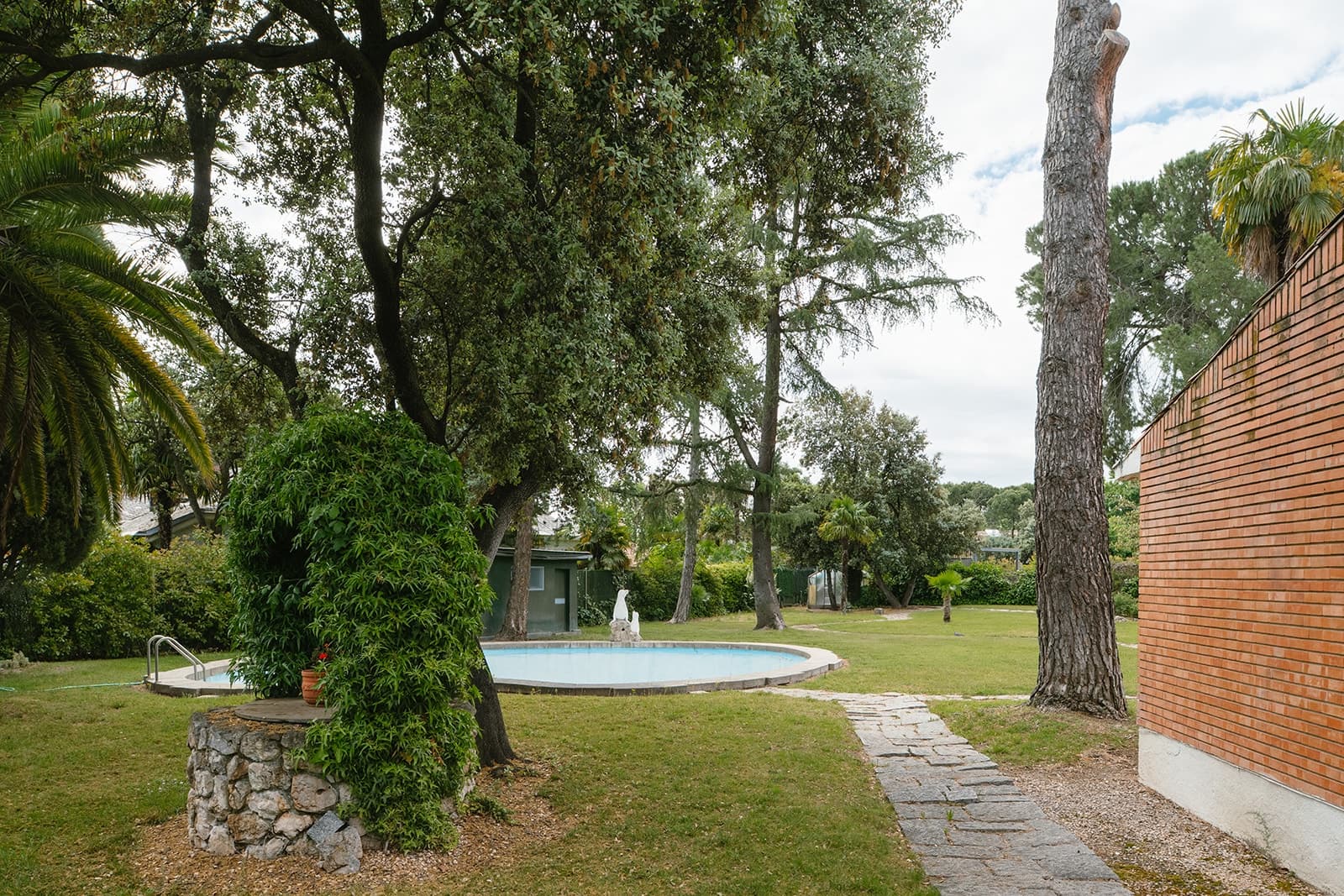9 bedroom Villa for sale in Madrid city with pool garage - € 3,150,000 (Ref: 9834194)
