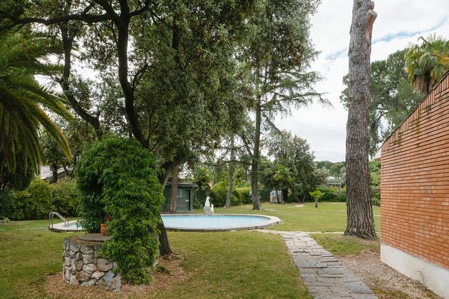 Chalet de 9 habitaciones en Moncloa - Aravaca, Madrid ciudad en venta con piscina garaje - 3.150.000 € (Ref: 9834194)