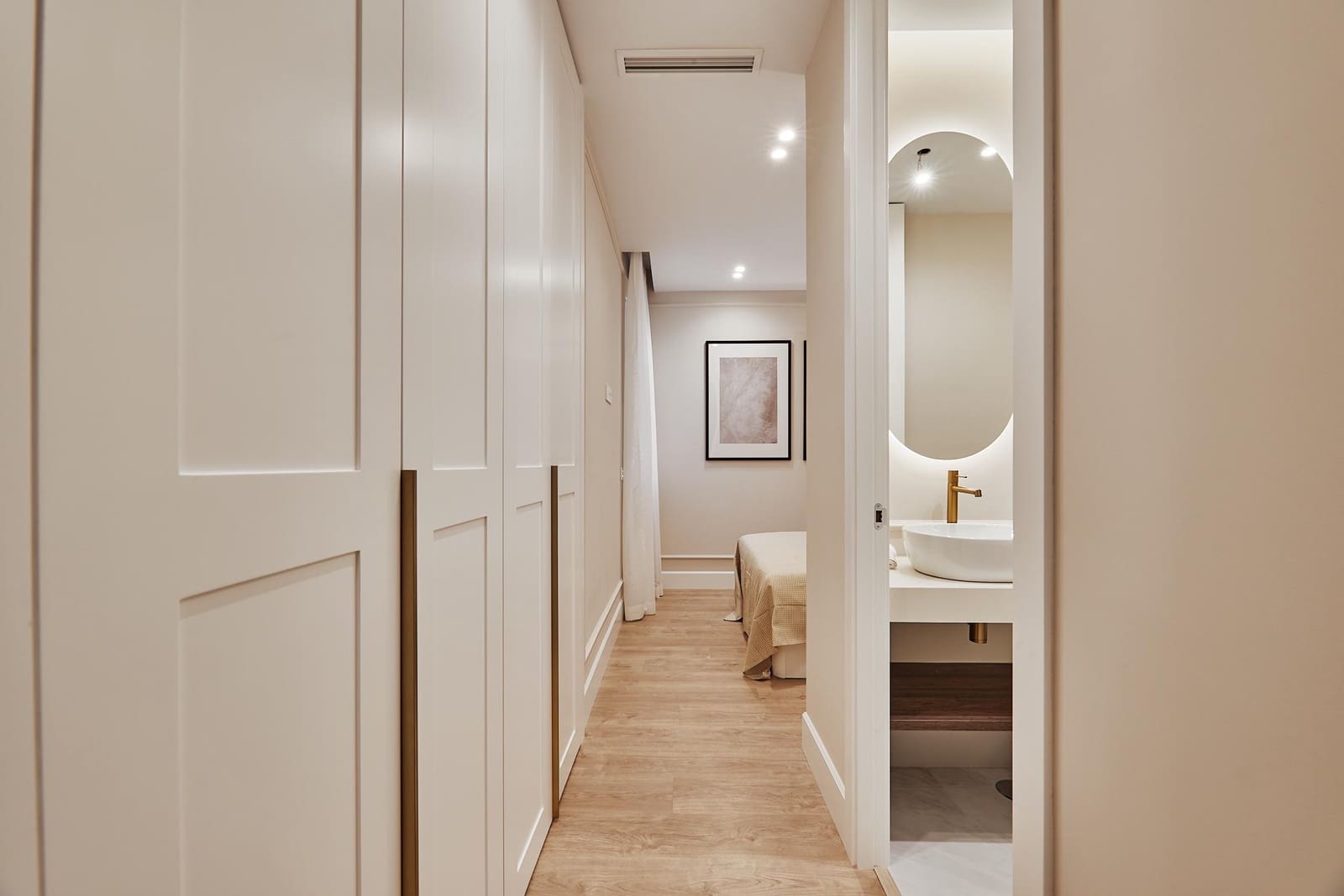 4 bedroom Penthouse for sale in Madrid city with pool - € 3,300,000 (Ref: 9841595)