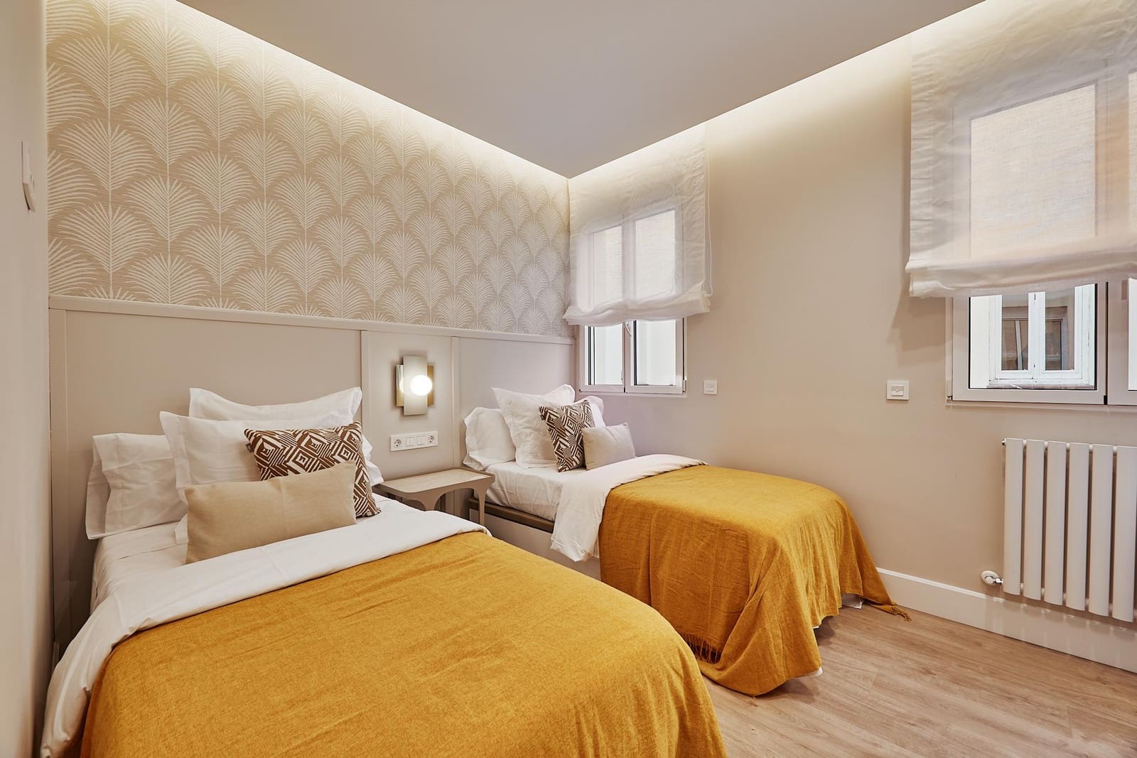 4 bedroom Penthouse for sale in Madrid city with pool - € 3,300,000 (Ref: 9841595)