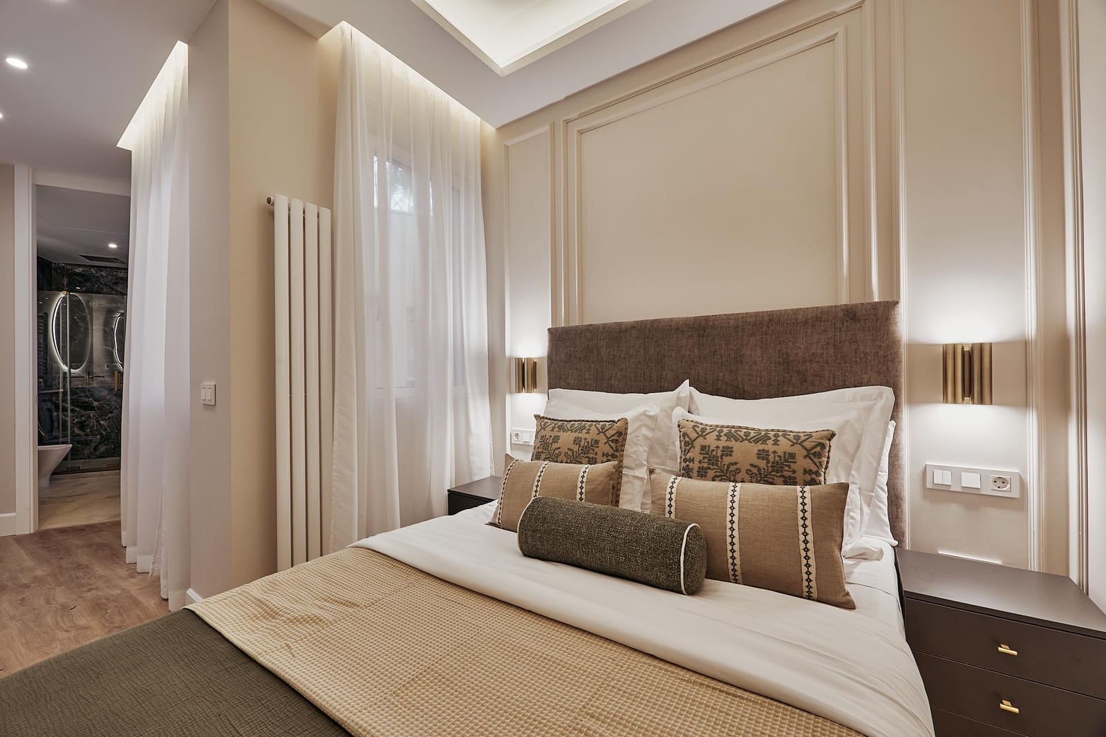 4 bedroom Penthouse for sale in Madrid city with pool - € 3,300,000 (Ref: 9841595)