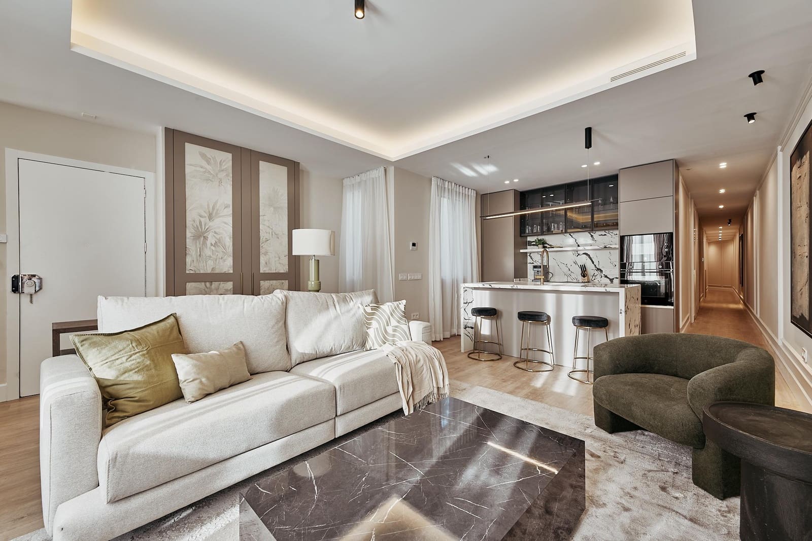 4 bedroom Penthouse for sale in Madrid city with pool - € 3,300,000 (Ref: 9841595)